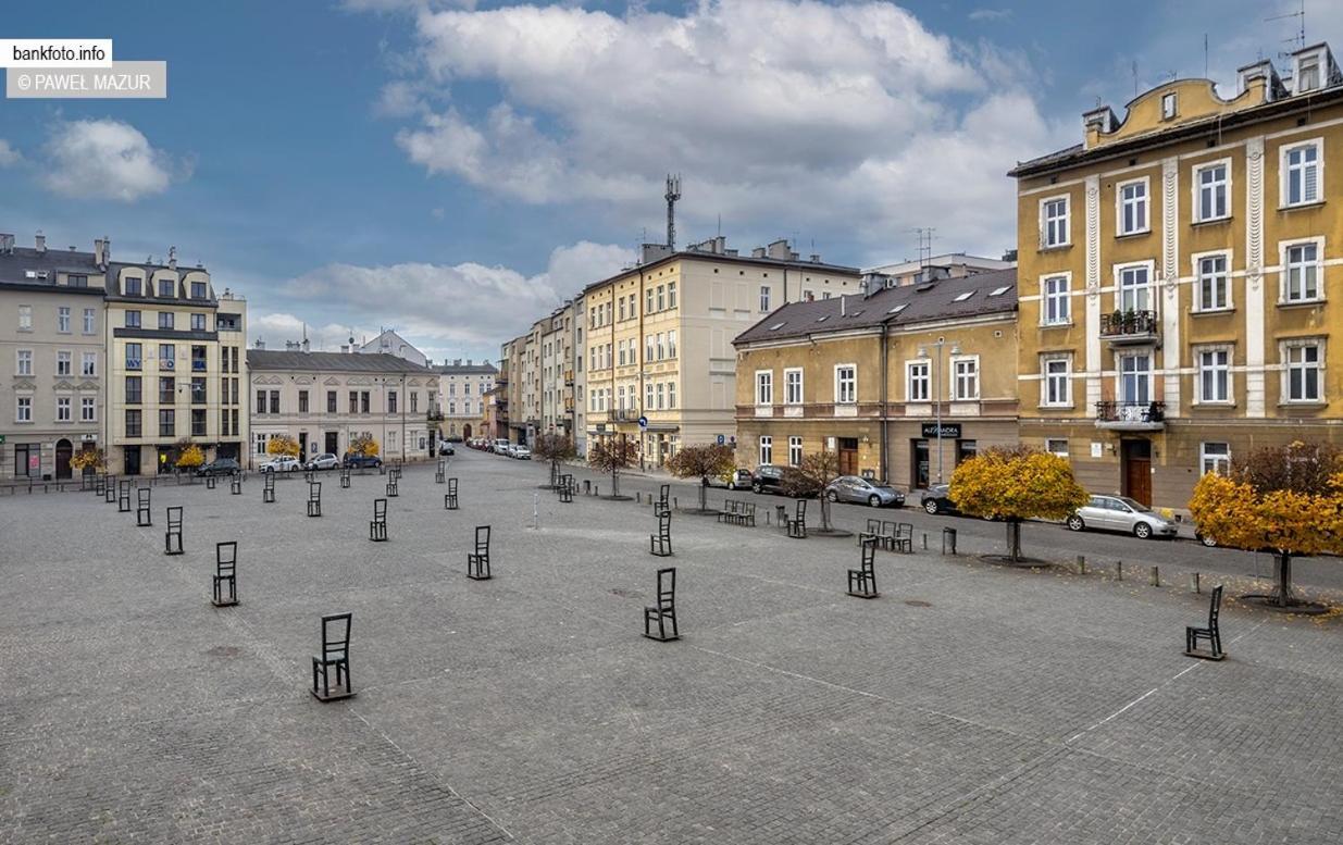 20 - Ghetto Heroes Square Cracovia